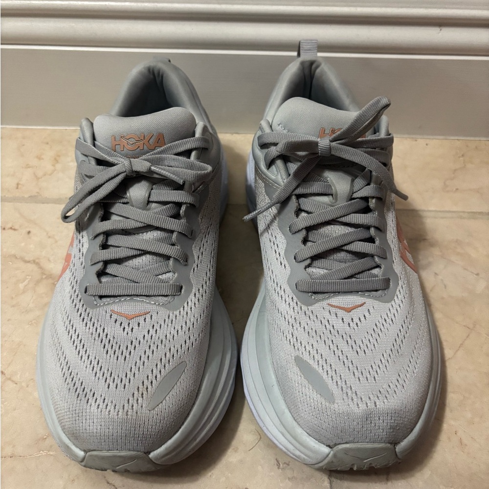 Hoka One One Bondi 8